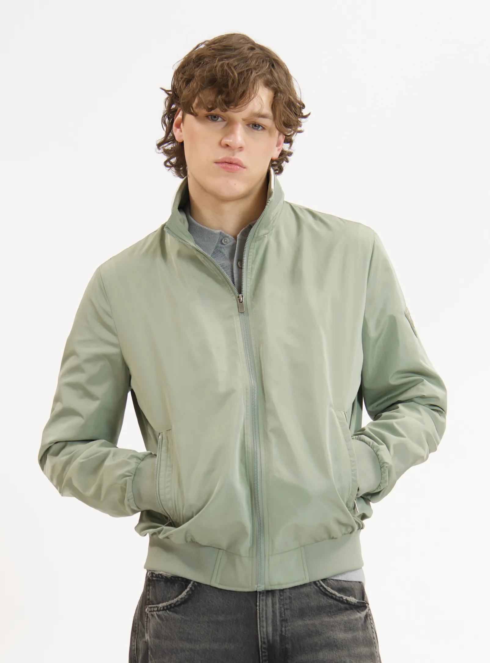 BELVOIR | High Density Nylon Windbreaker|| BELVOIR | Coupe-Vent En Nylon Haute Densité