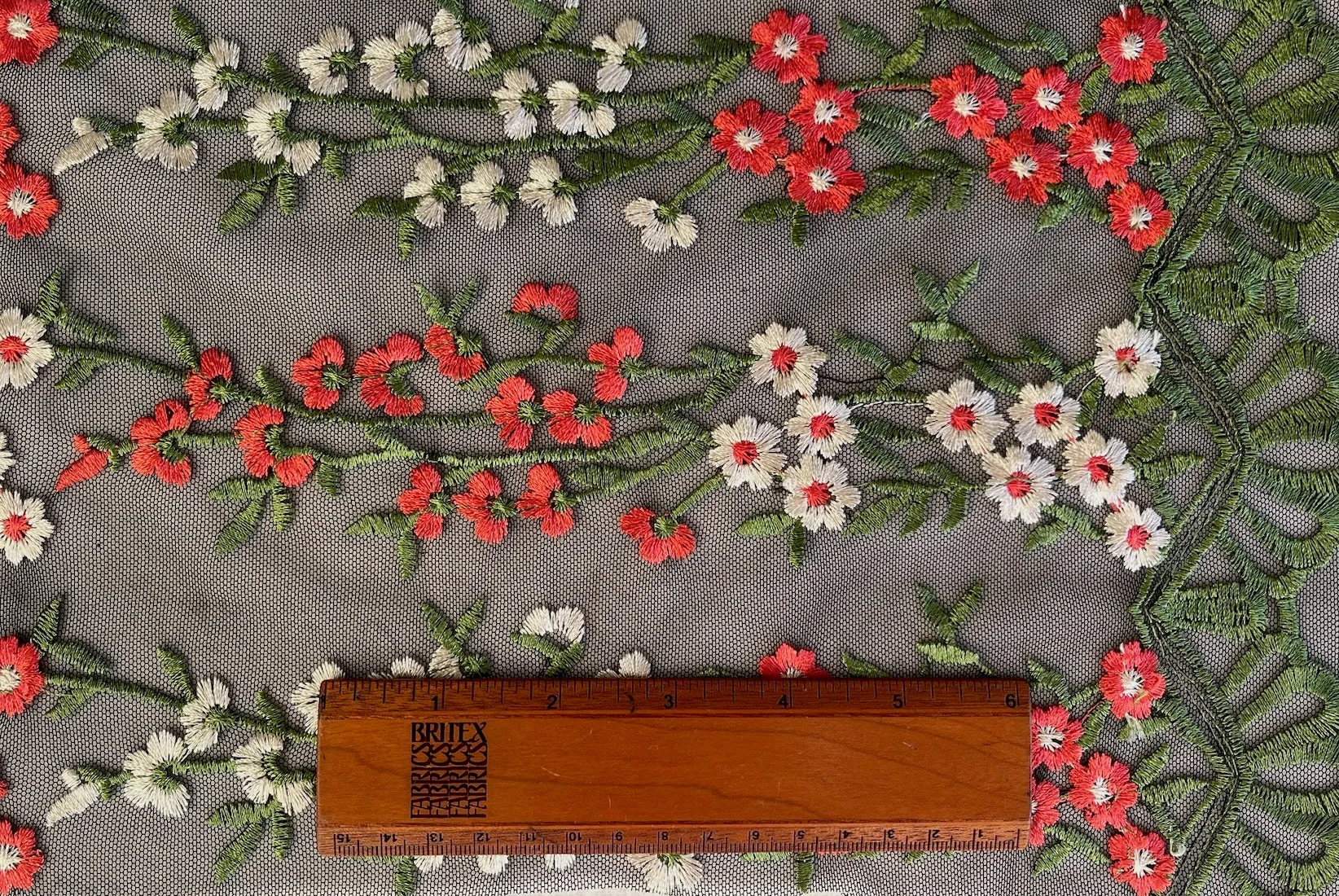 Embroidered Vining Fleurs Scalloped Polyester Mesh (Made in Italy)