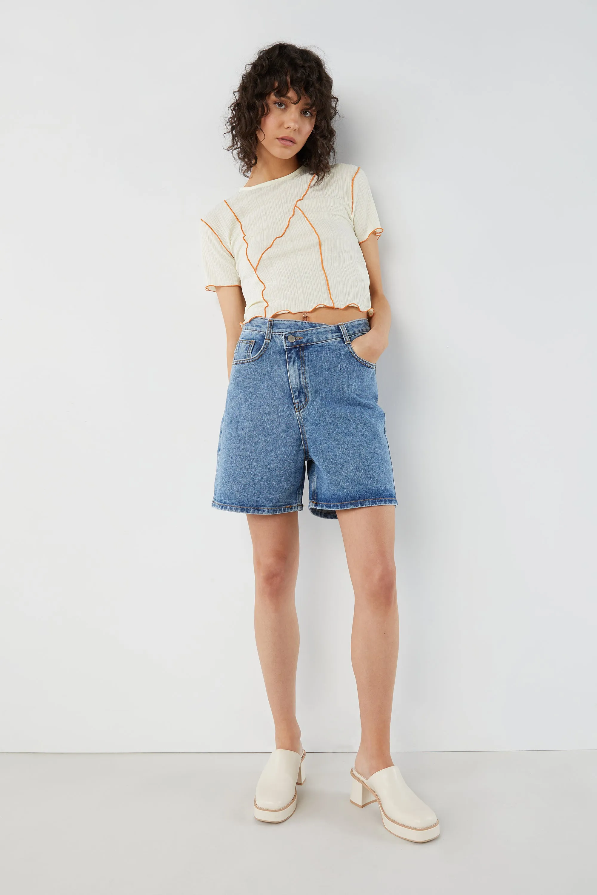 EXPOSED SEAM TEE