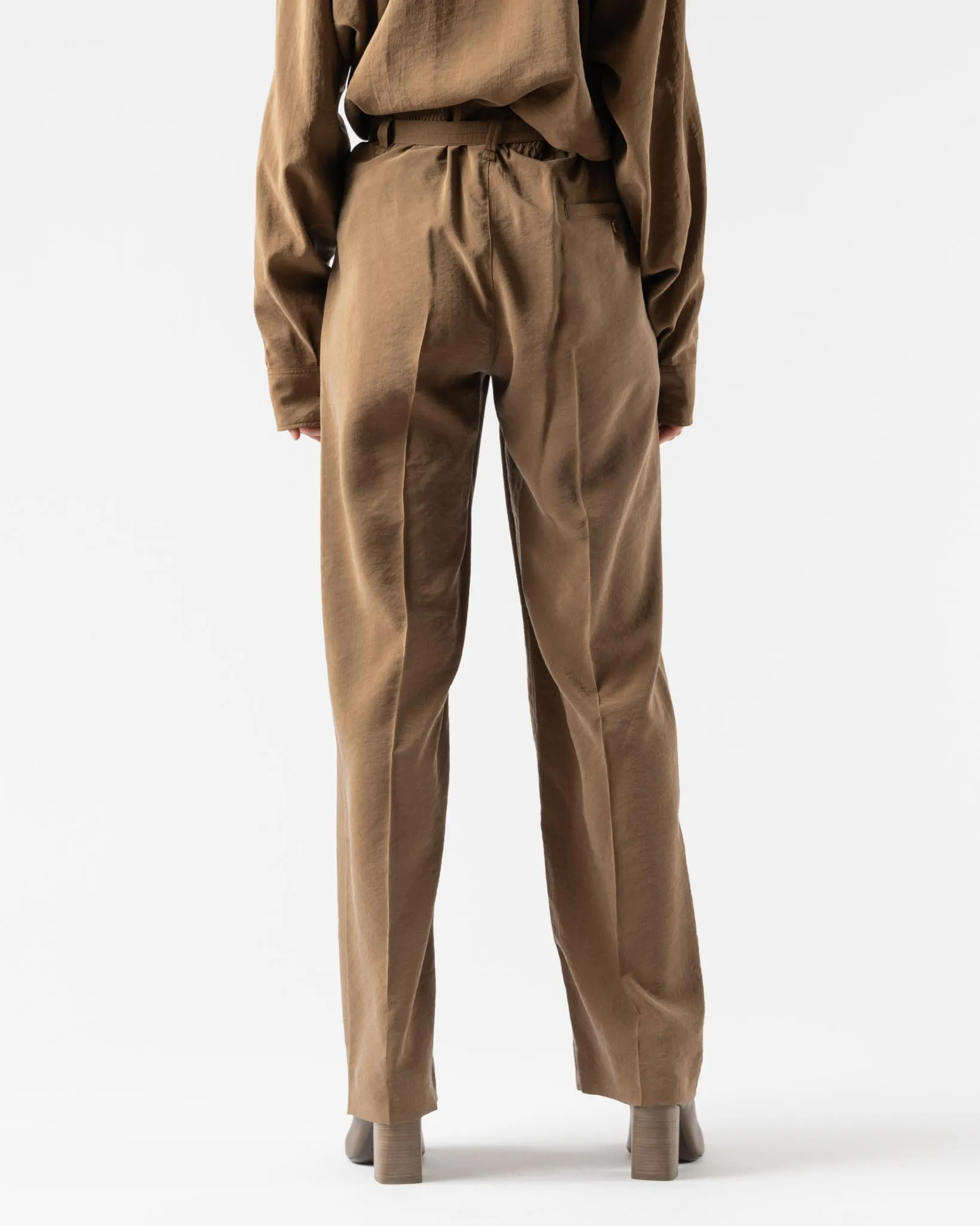 Lemaire Belted Relaxed Pants in Havana