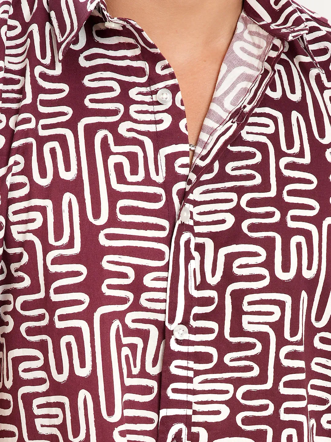 Men's Casual Short Sleeve Printed in Maroon Shirt