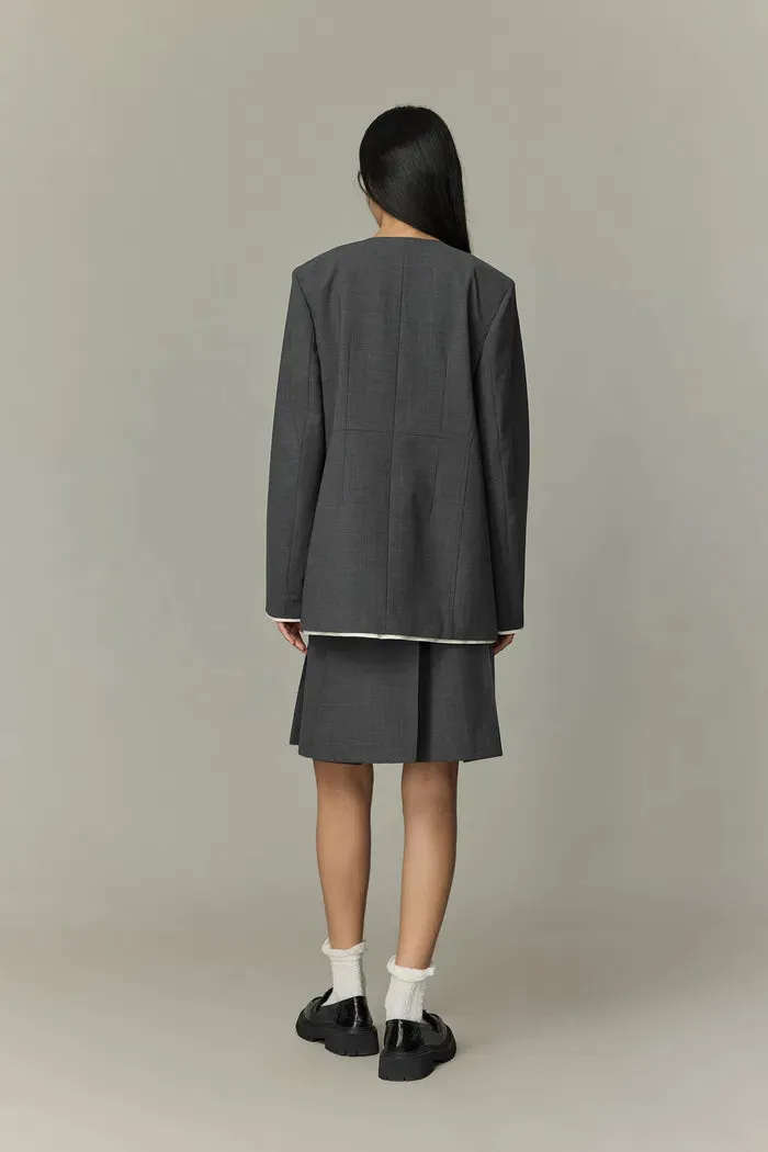 Silhouette Contrast Collarless Blazer in Fine Wool Blend