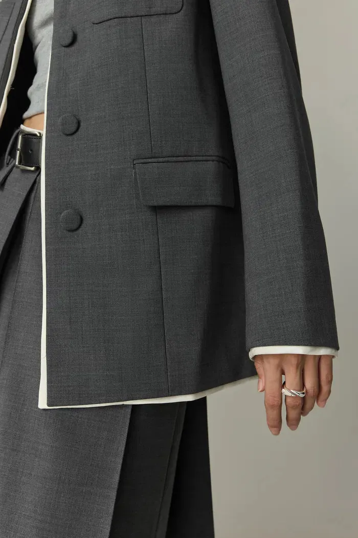 Silhouette Contrast Collarless Blazer in Fine Wool Blend