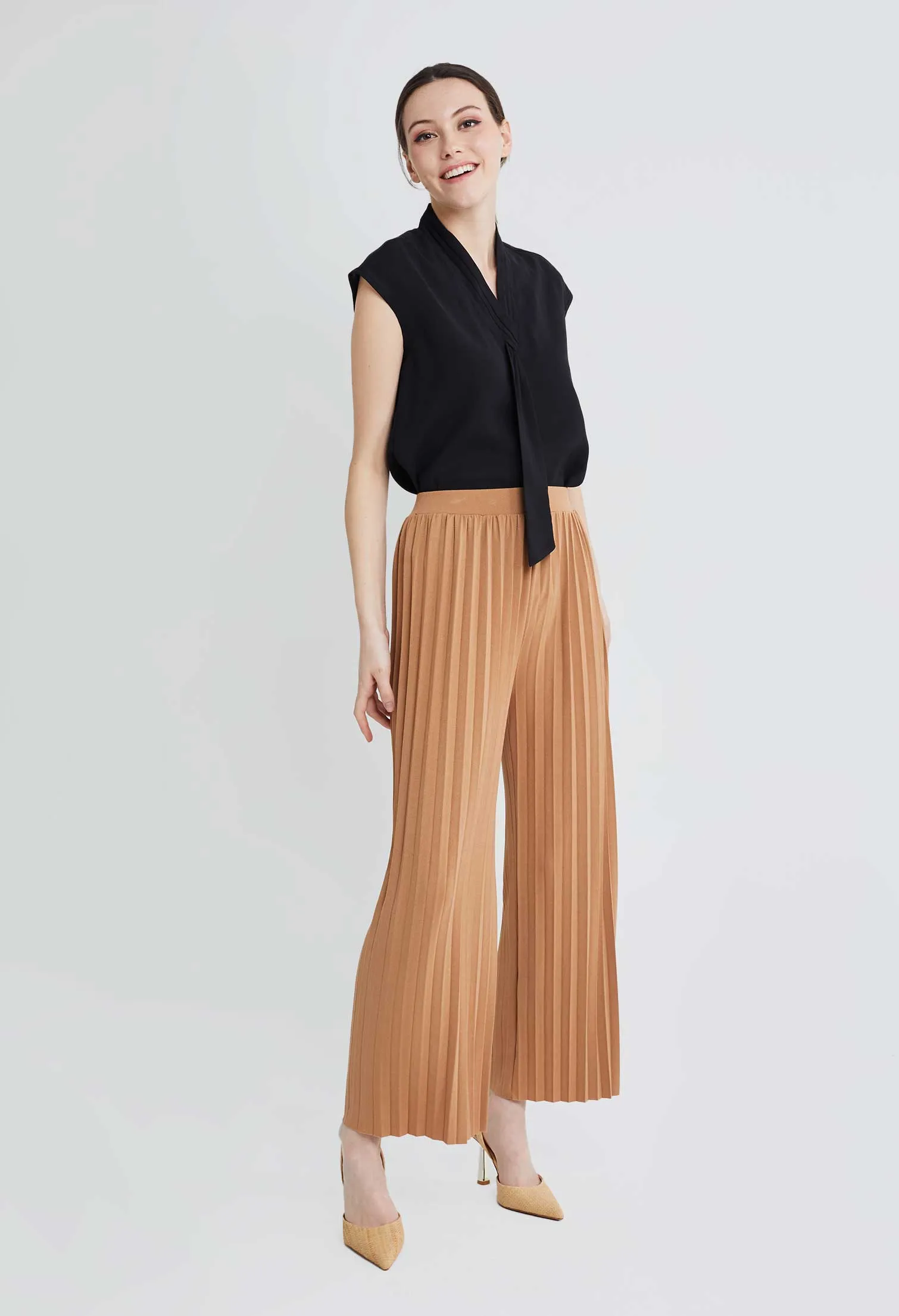 Smart Pleated Straight Leg Pants