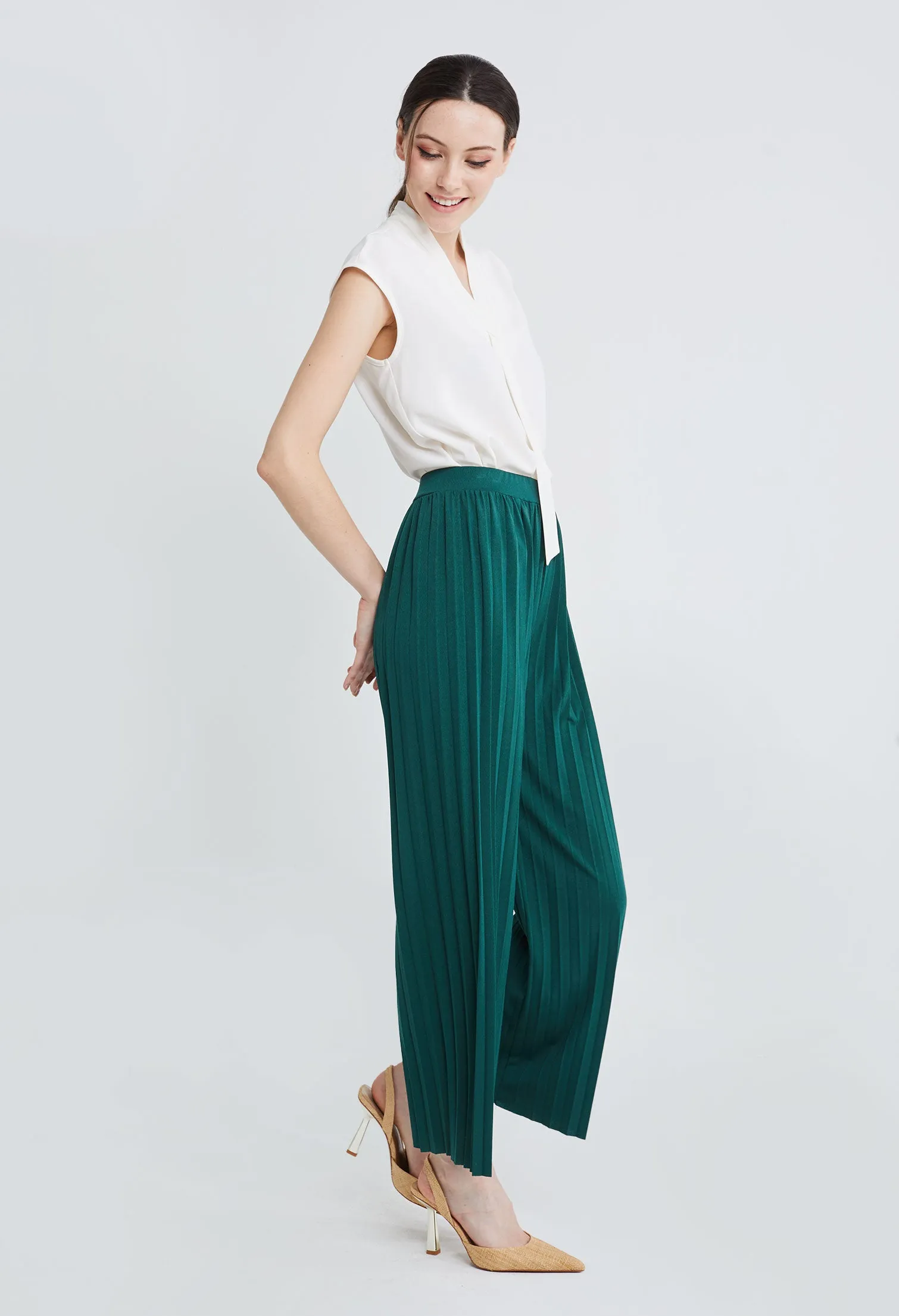 Smart Pleated Straight Leg Pants