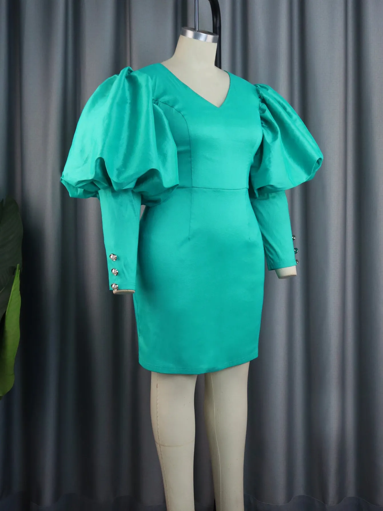Stylish Commutes Chic V-Neck Lantern Sleeve Sheath Dress