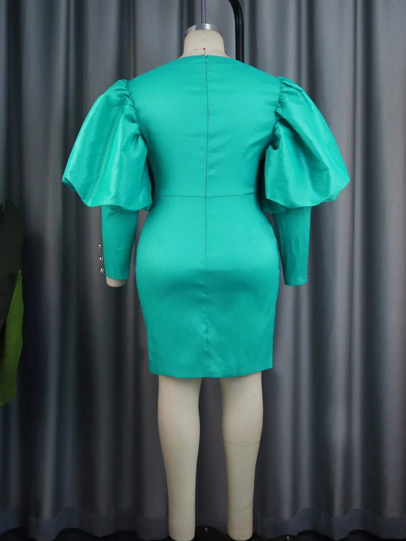 Stylish Commutes Chic V-Neck Lantern Sleeve Sheath Dress