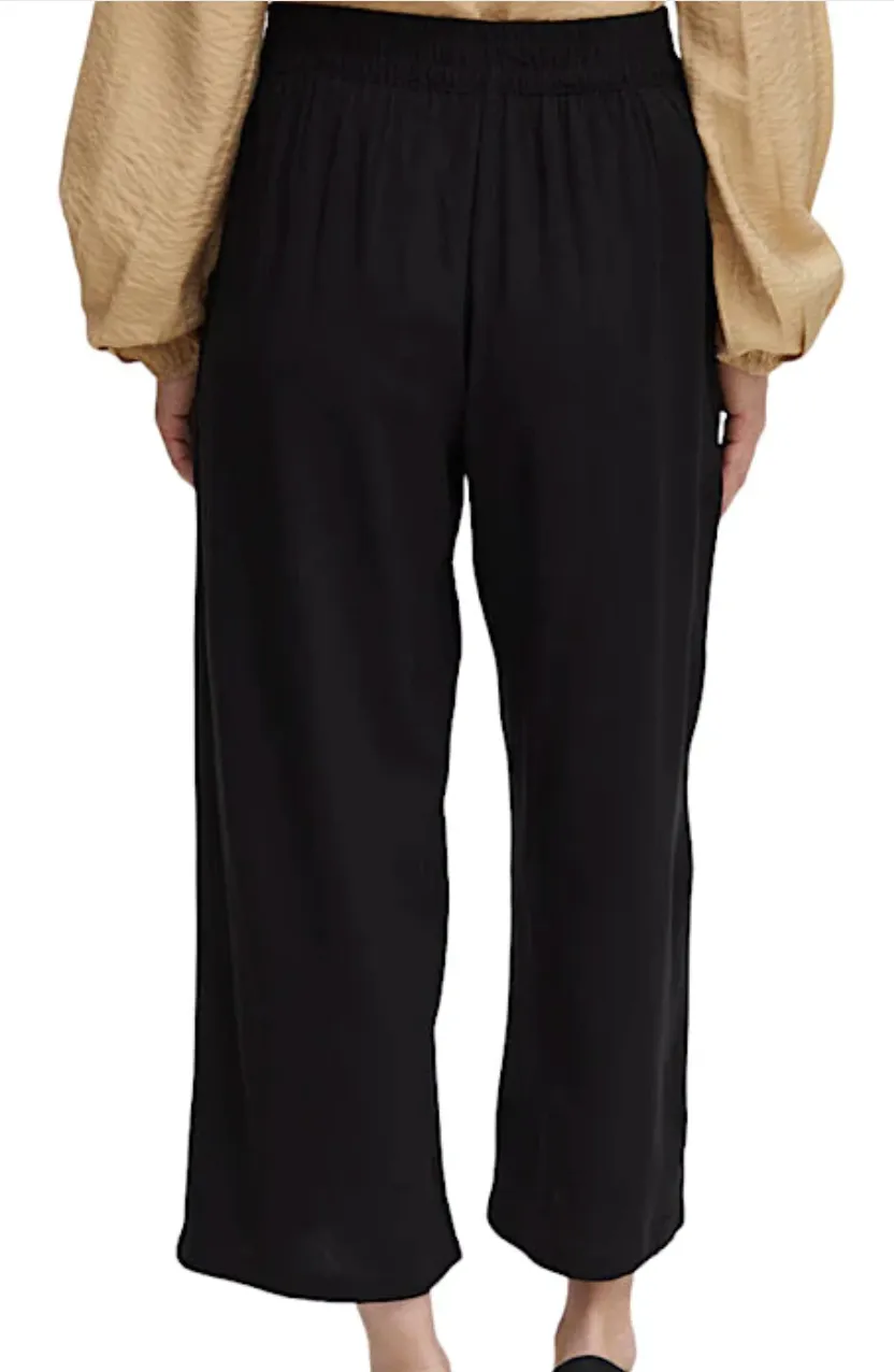 The Joella Cropped Pant - Black - PLUS