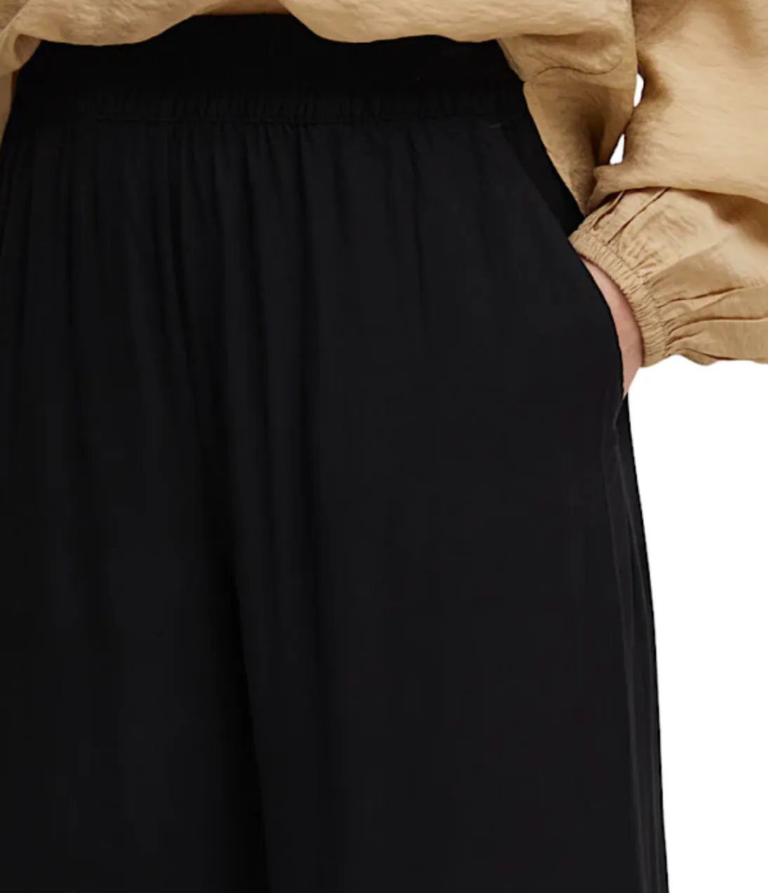 The Joella Cropped Pant - Black - PLUS