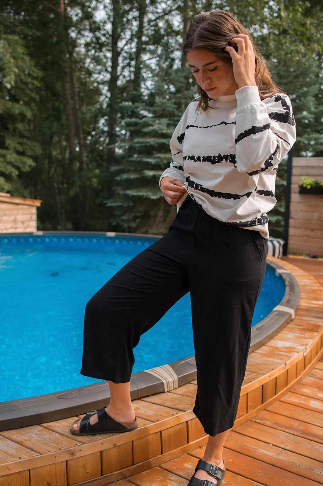 The Joella Cropped Pant - Black - PLUS