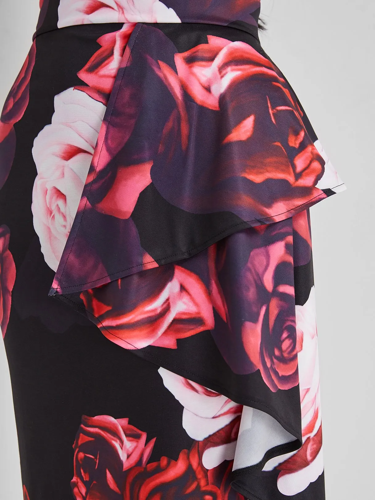 Wholesale Black Tube Top Sleeveless Floral Print Backless Stitching Ruffle Hem Dresses