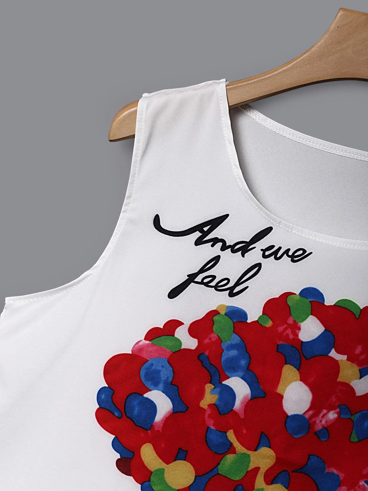 Wholesale Floral Print Round Neck Sleeveless Dresses